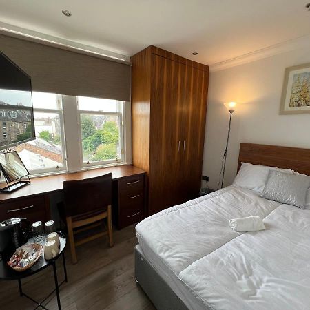 Cosy Double Room City Centre 에든버러 외부 사진